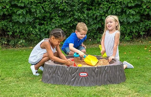 صندوق الرمل الطبي وودلاند للأطفال من Little Tikes.