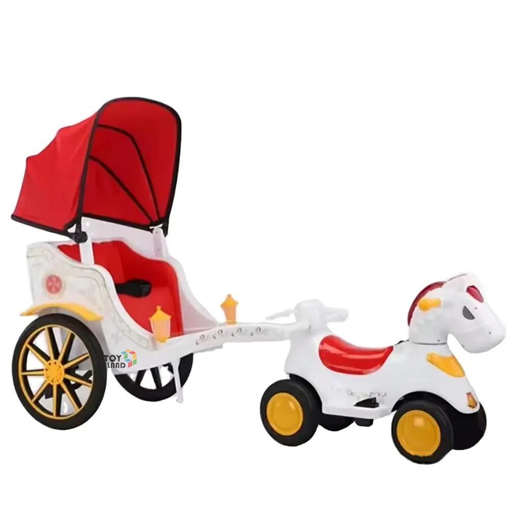 حصان لعب مع عربة للأطفال.